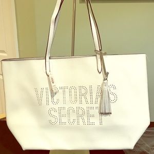 COPY - 🆕 Victoria Secret Tote